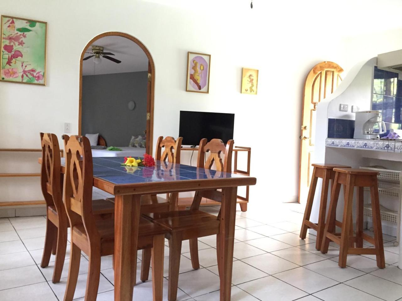 La Perlita Bed and Breakfast Jacó Εξωτερικό φωτογραφία