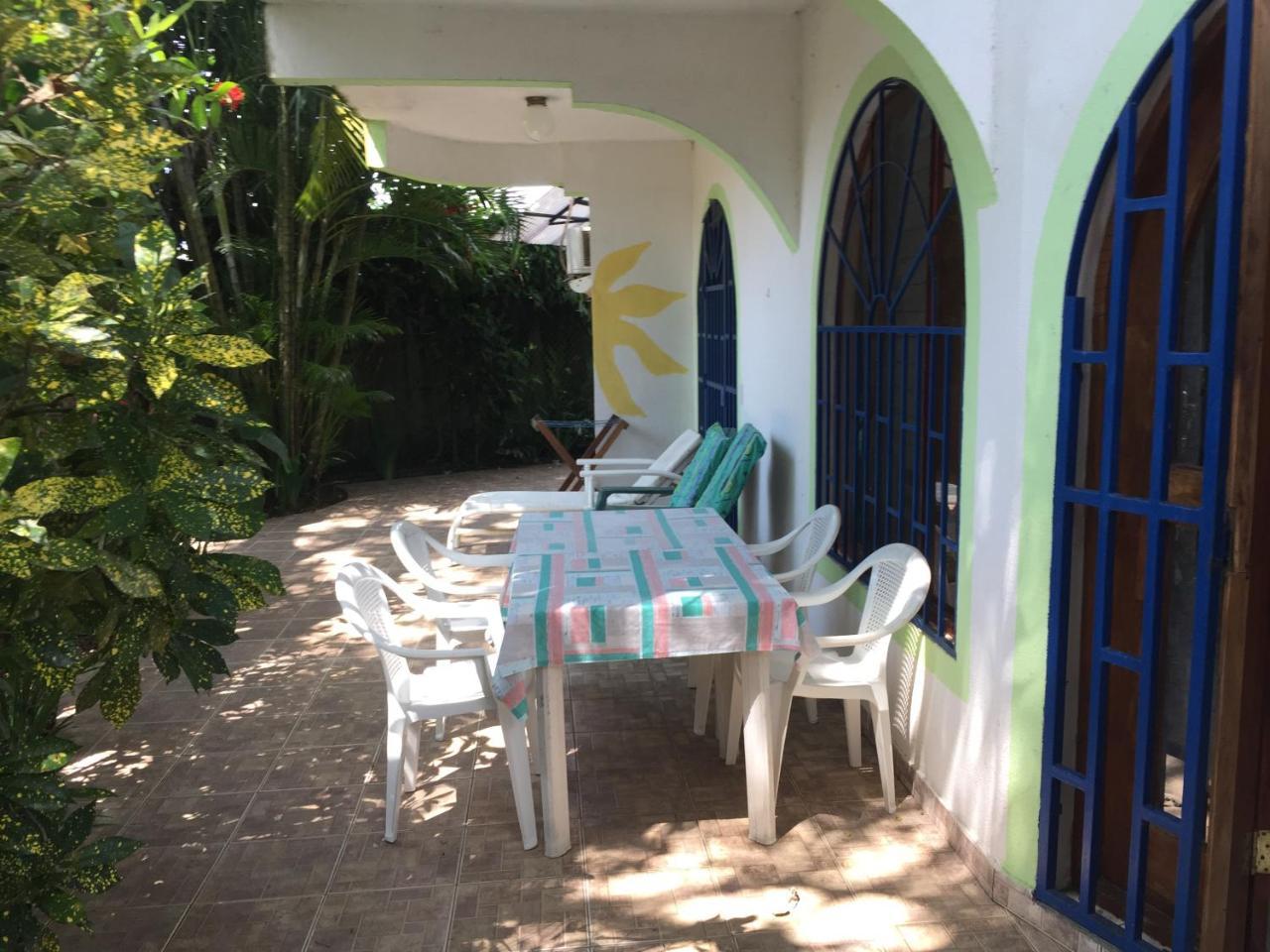 La Perlita Bed and Breakfast Jacó Εξωτερικό φωτογραφία