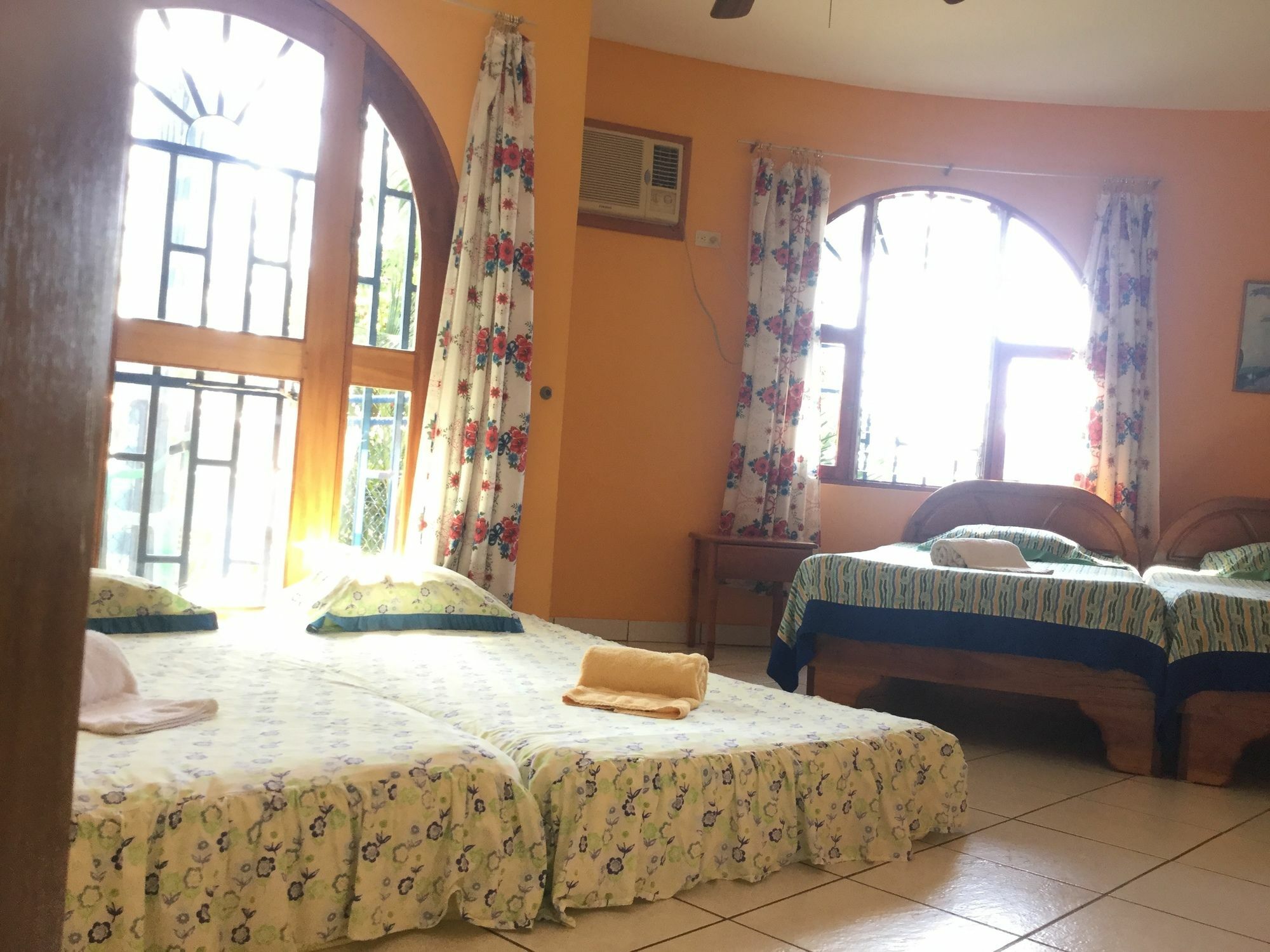 La Perlita Bed and Breakfast Jacó Εξωτερικό φωτογραφία